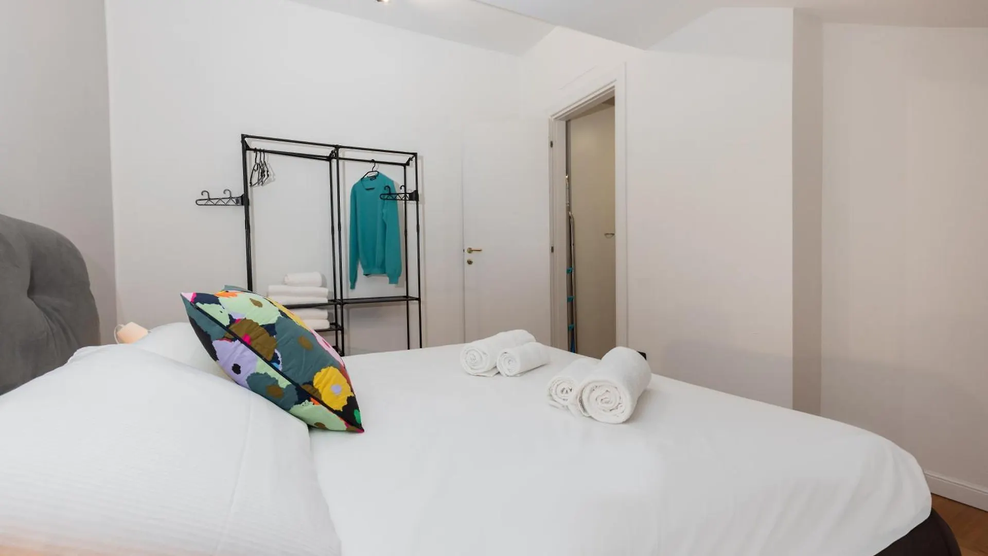 I M1-M2 2Min I Strategic, Modern, Quiet Apartment Milan 0*,